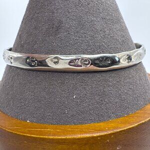 VTG Silver Tone Hammered Design Bangle Bracelet Size 8" Fit